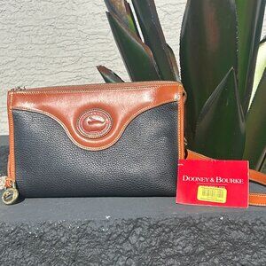 Dooney & Bourke AWL Black/Tan Zip Clutch Crossbody — 1990s Made in USA